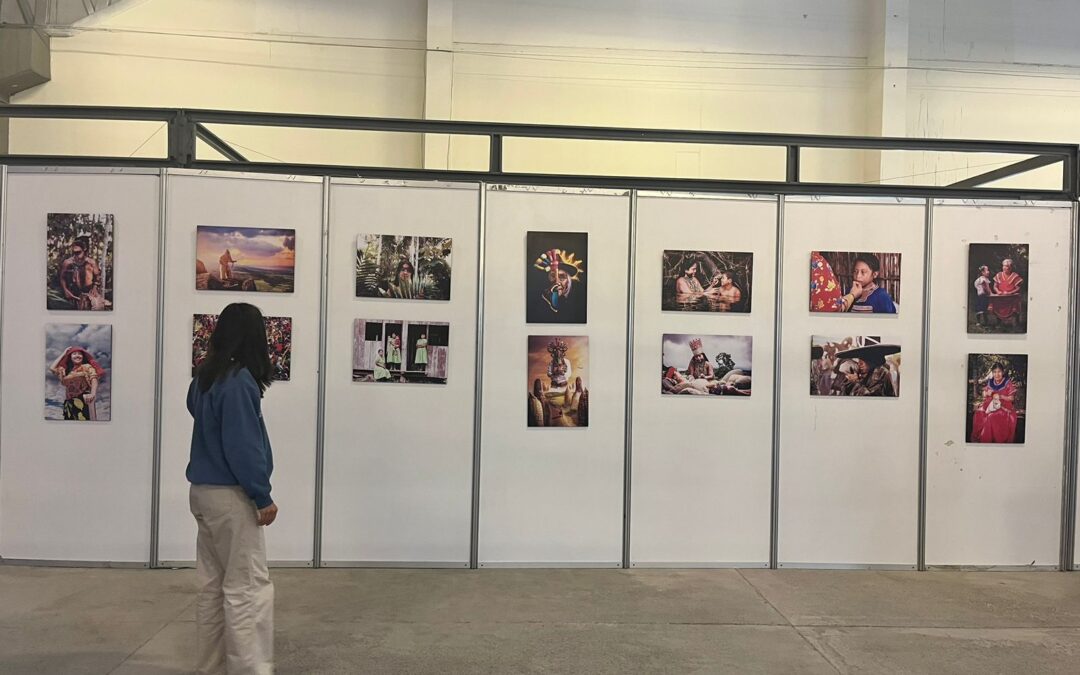 IIALI presenta  muestra de fotografía indígena de Panamá y Ecuador en la Feria del Libro de La Paz